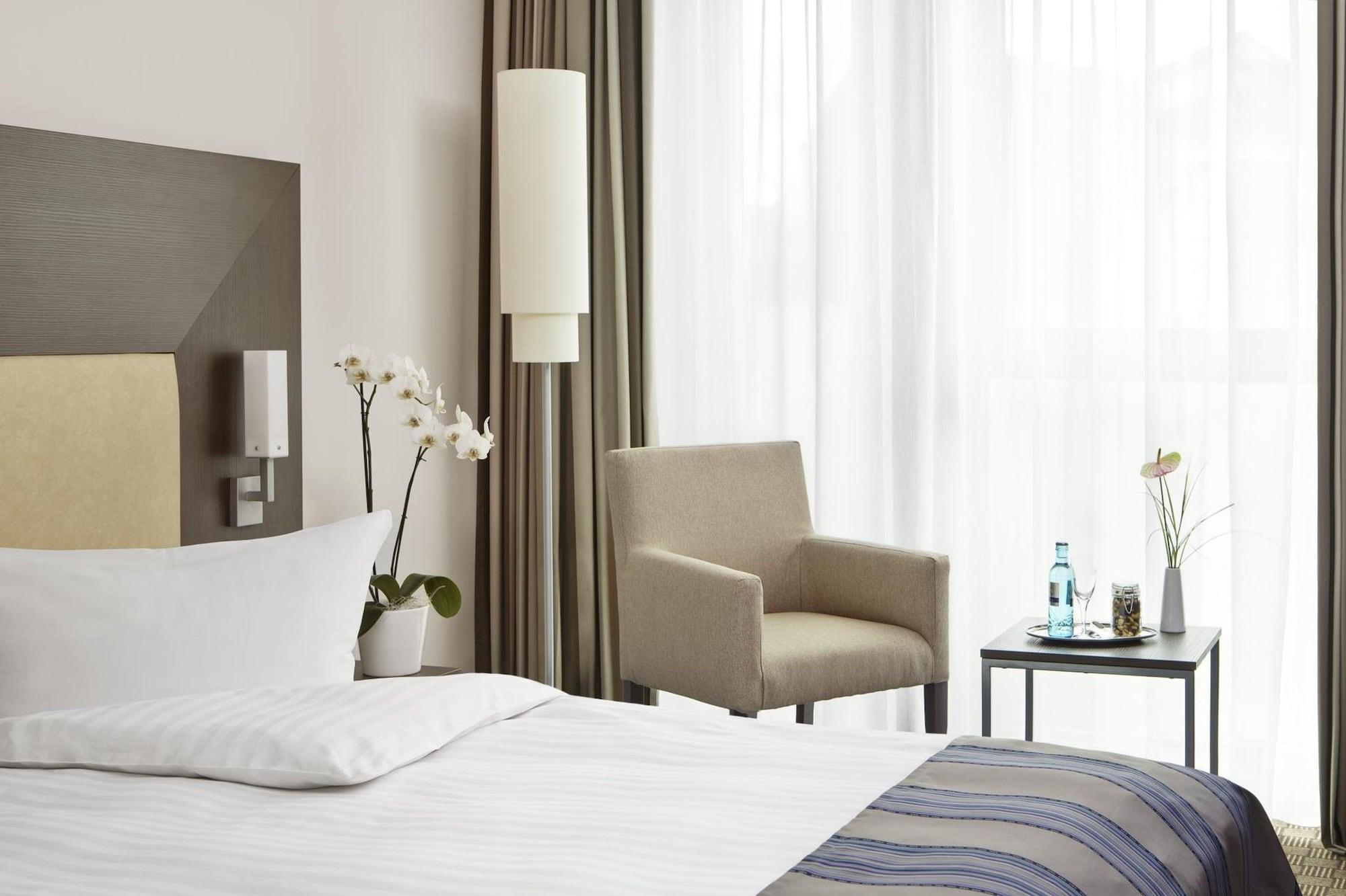 อินเตอร์ซิตี้โฮเต็ล ฮัมบูร์ก ดัมม์ทอร์ - เมสเซอ Hotel ภายนอก รูปภาพ