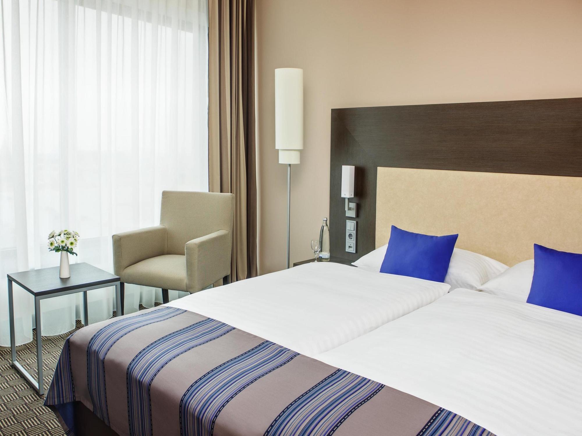 อินเตอร์ซิตี้โฮเต็ล ฮัมบูร์ก ดัมม์ทอร์ - เมสเซอ Hotel ภายนอก รูปภาพ